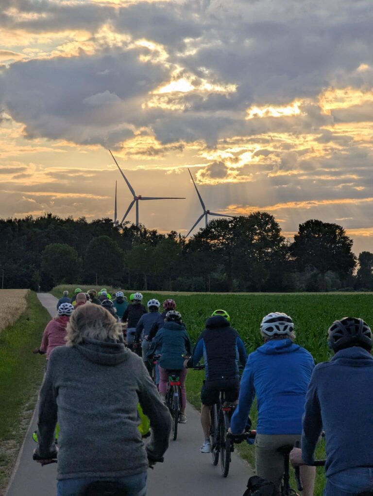 Wie bei „Land & Lecker“ – Radtour zum Hof Schulze Westerhoff sorgte für Begeisterung