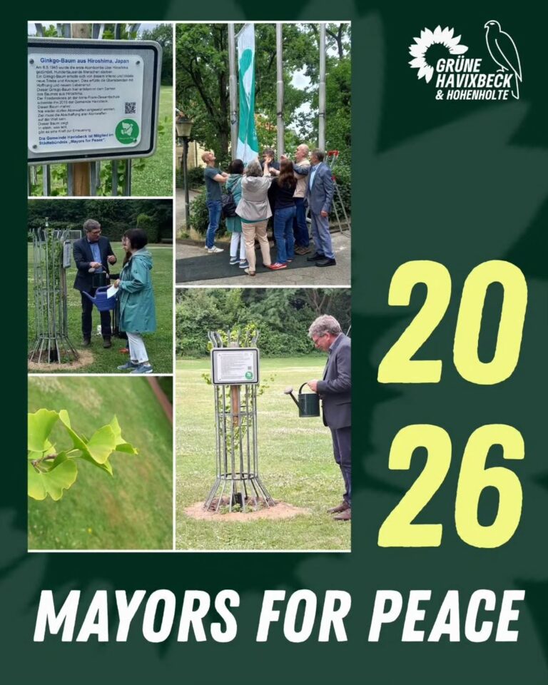 Hiroshima-Ginkgo von Mayors for Peace im Gemeindepark eingeweiht
